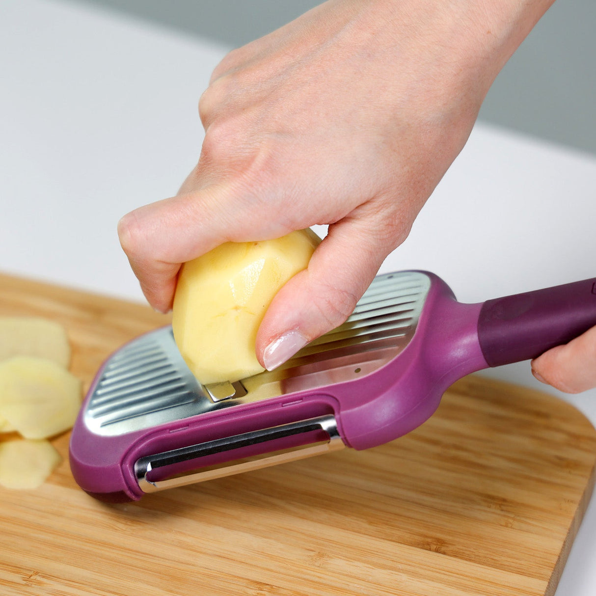 Affetta Verdure con Peeler Integrato - Peel & Slice Affetta Verdure Trebonn