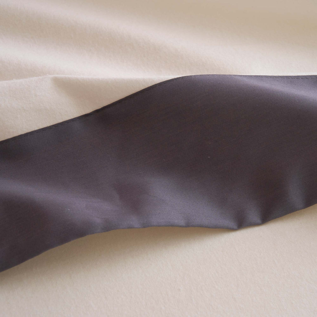 Completo Lenzuola in Flanella con Bordo in Raso - Diamante Lenzuola Flanella Lisola