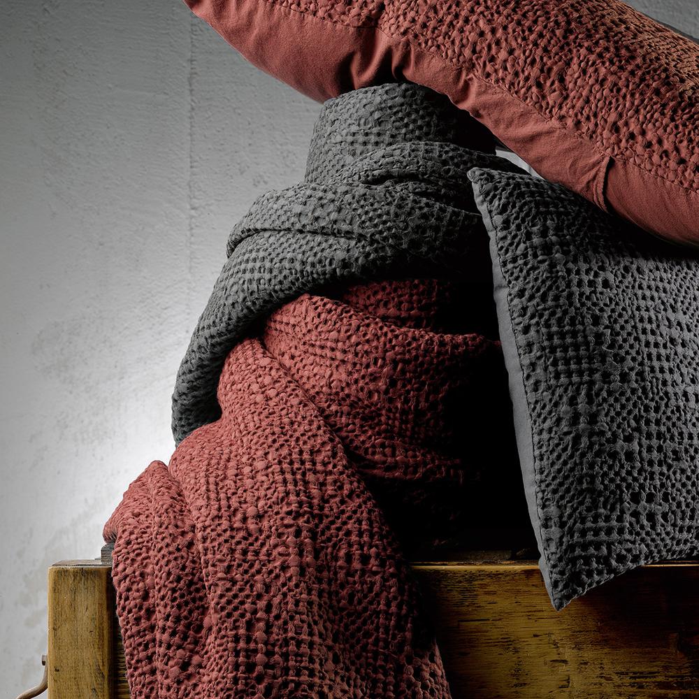 Copriletto a Nido D'Ape StoneWashed in Cotone Tinta Unita - Tana Copriletto Vivaraise