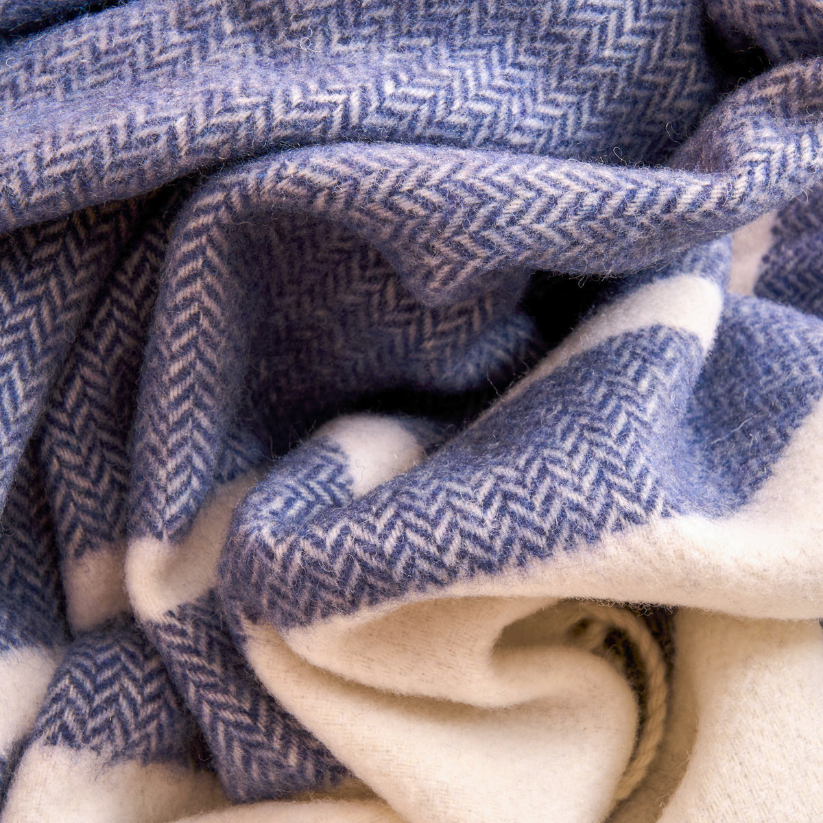 Plaid in Lana con Fascia a Contrasto - Antea